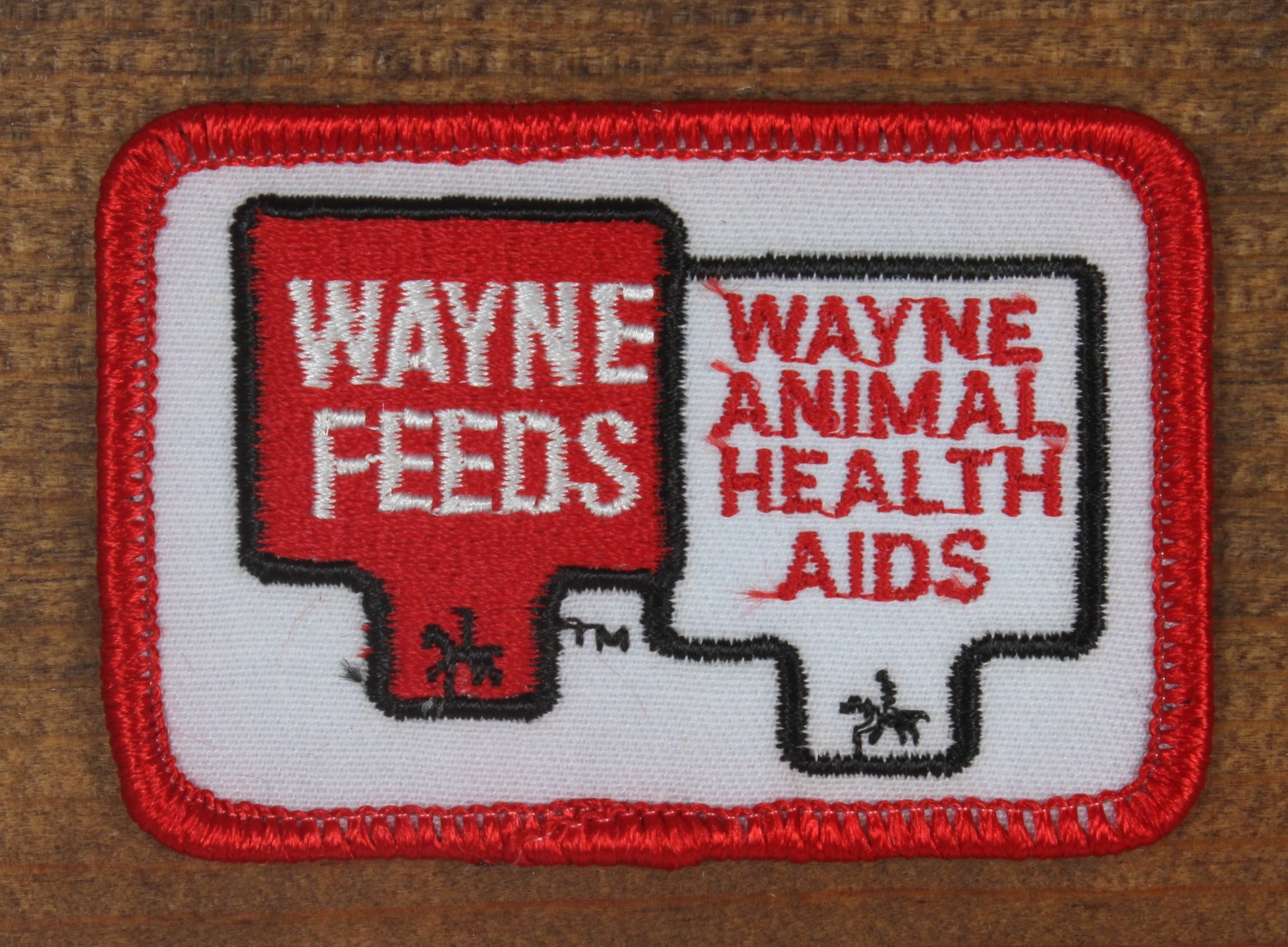 Vintage Wayne Feeds Animal Health Patch